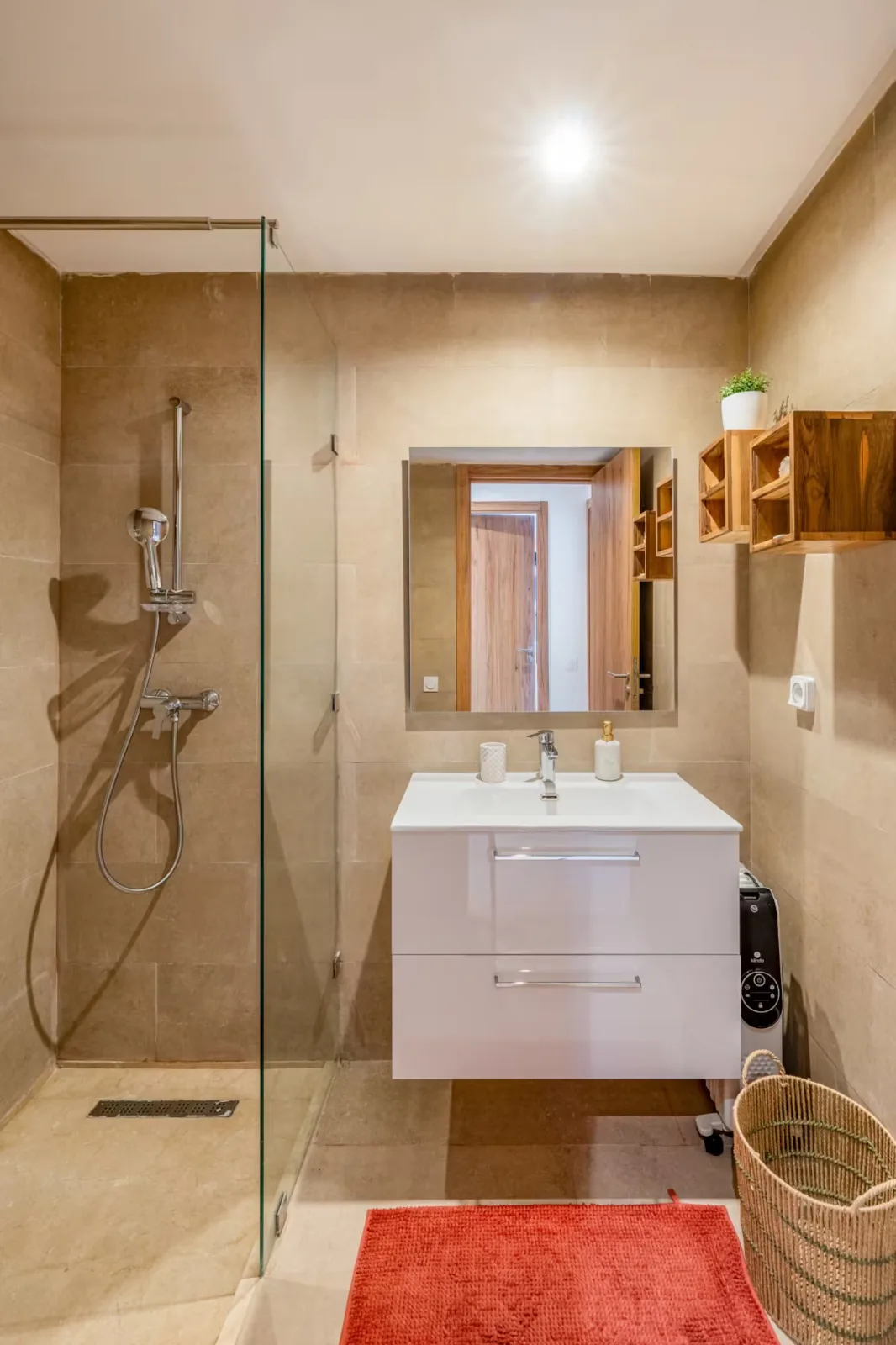 Appartement F3 contemporain, entièrement meublé, en rez-de-jardin – Noria Golf — Route de Tahanaout, Marrakech — Photo 10