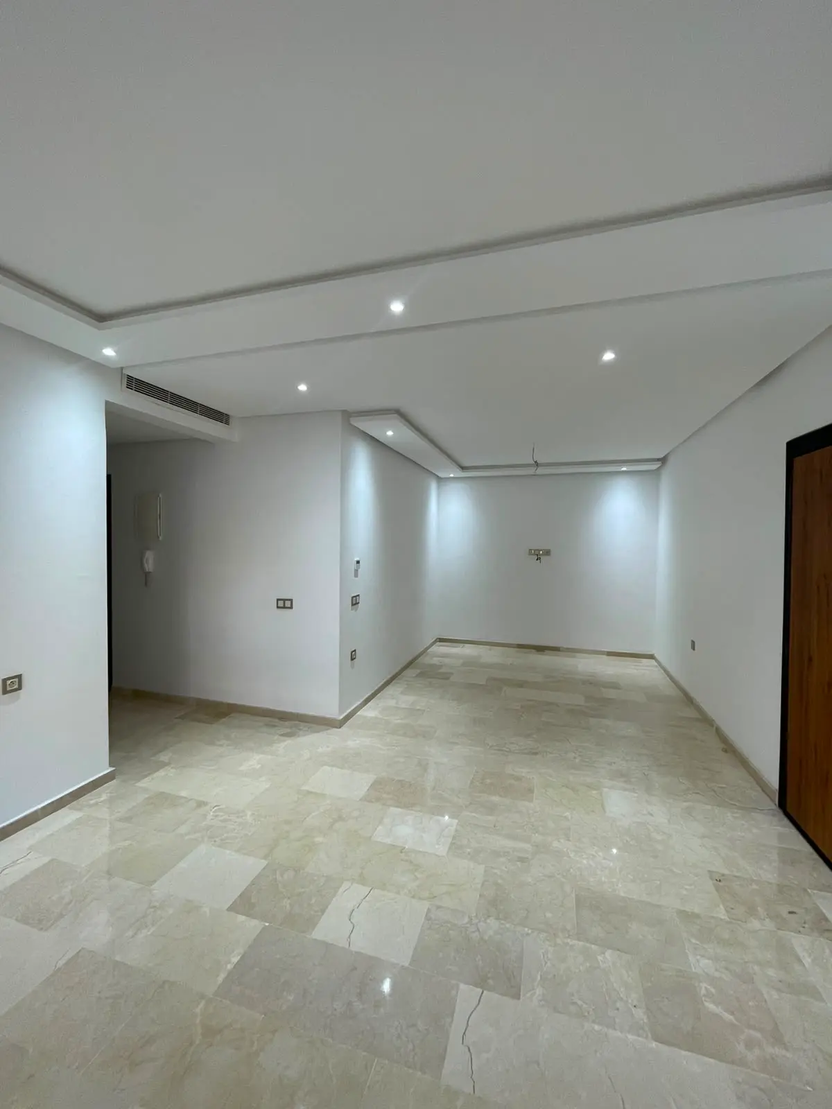 À louer : Appartement 2 chambres et salon vide à Targa avec piscine — Targa, Marrakech — Photo 3