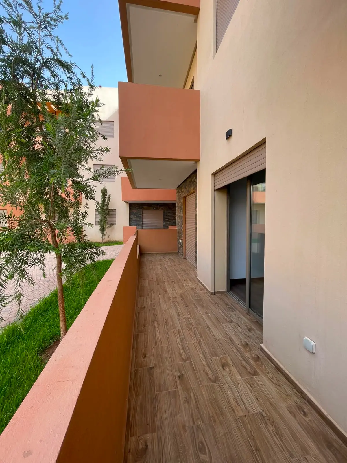 À louer : Appartement 2 chambres et salon vide à Targa avec piscine — Targa, Marrakech — Photo 1