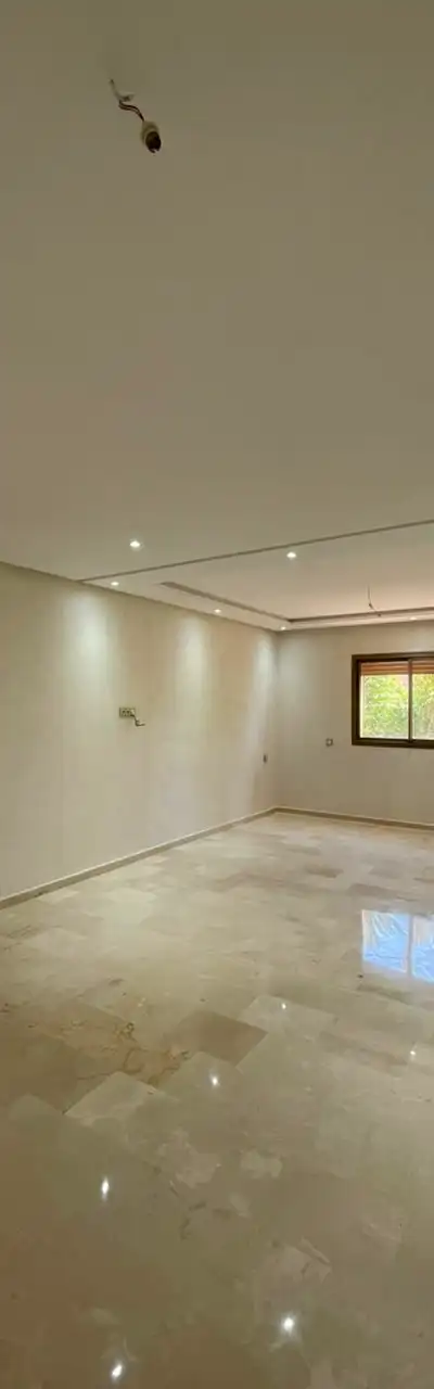À louer : Appartement 3 chambres et salon vide à Targa avec piscine — Targa, Marrakech — Photo 1