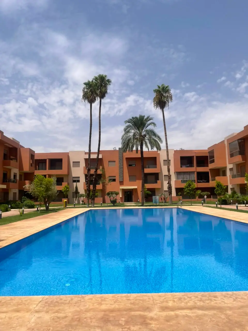 À louer : Appartement 3 chambres et salon vide à Targa avec piscine — Targa, Marrakech — Photo 3