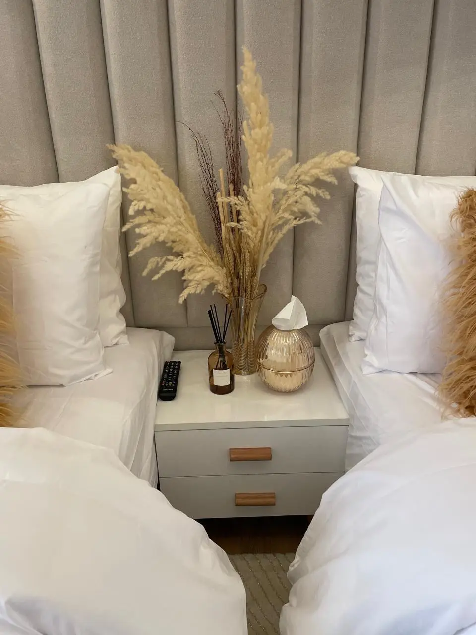 Superbe appartement F3 meublé à vendre avec Terrasse et Piscine — Route de Casablanca, Marrakech — Photo 2