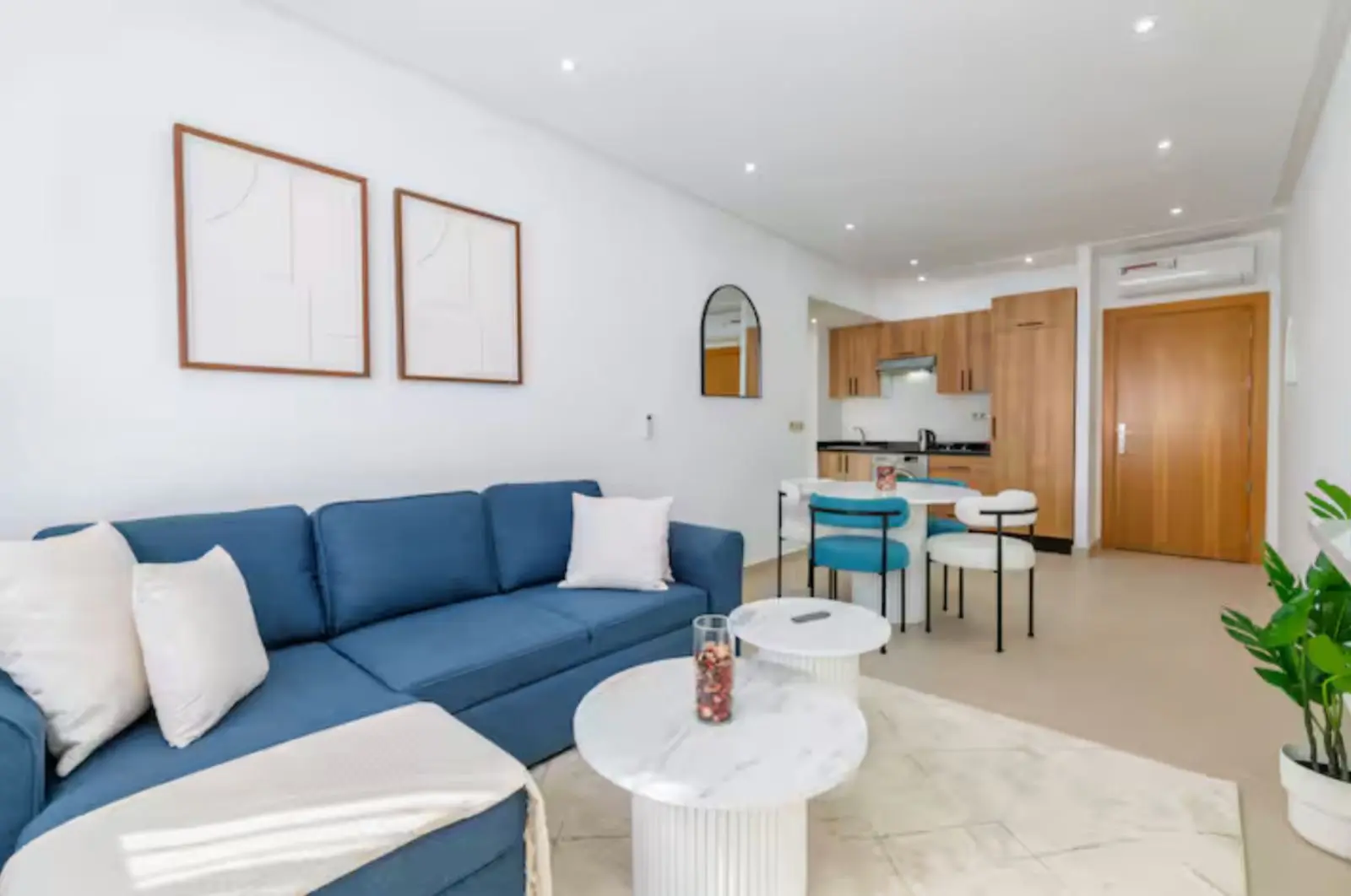 Appartement F2 meublé à vendre à côté de la Gare — Guéliz, Marrakech